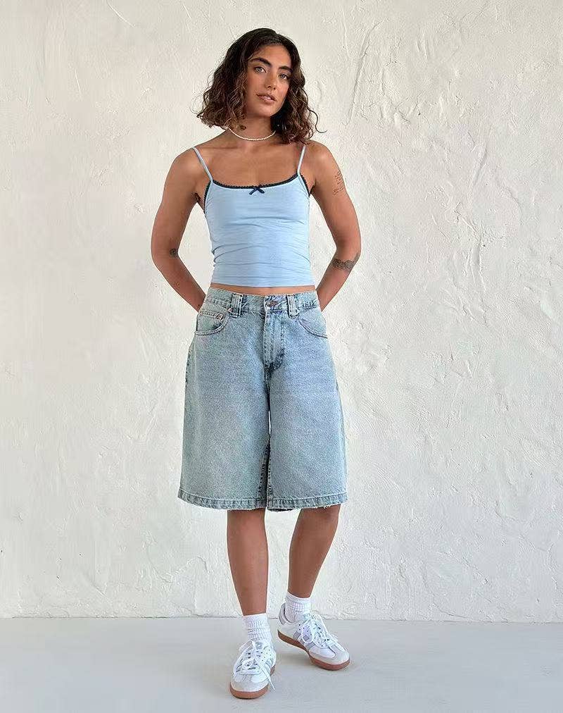 Contrasting color lace bow collage fitted vest