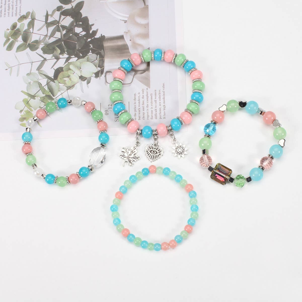 MULTI-LAYERED MAPLE LEAF HEART PENDANT BRACELET