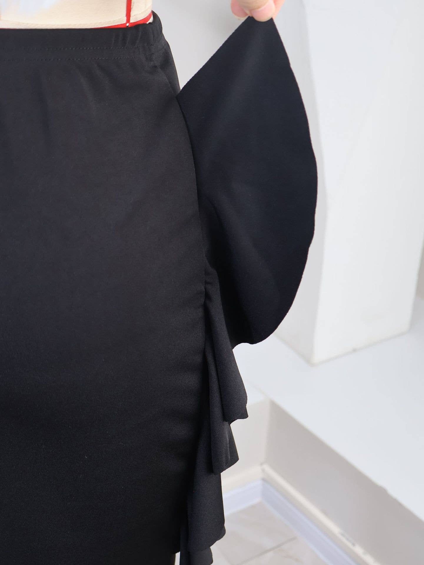 Double side ruffled hem knit skirt in solid color