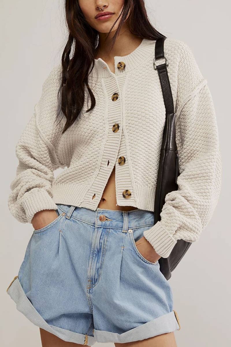 CWOCAL1828_CREW-NECK LONG SLEEVED CROP SWEATER CARDIGAN