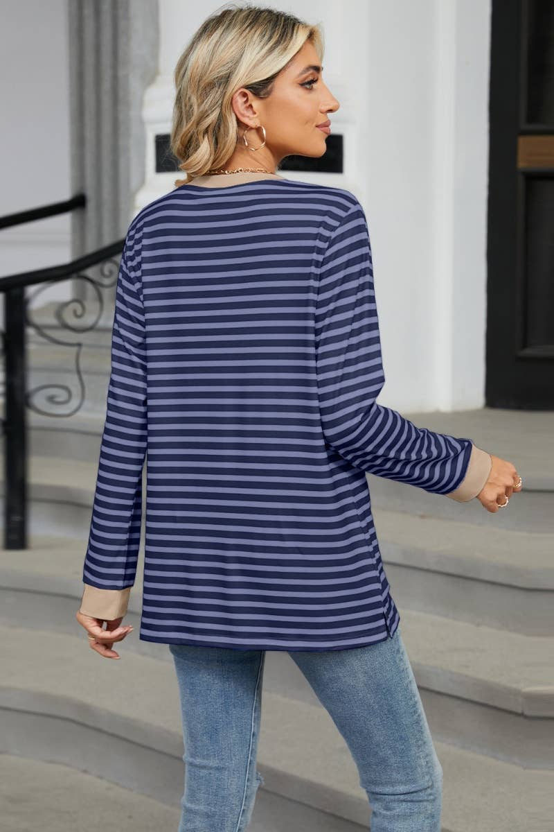 CWTBLL2934_CREW-NECK SPLIT TOP WITH STRIPED POCKETS