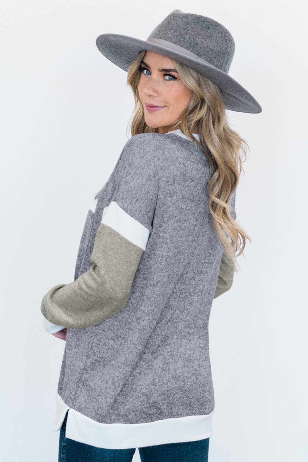 COLOR CONTRAST PATCHWORK LONG SLEEVE T-SHIRT