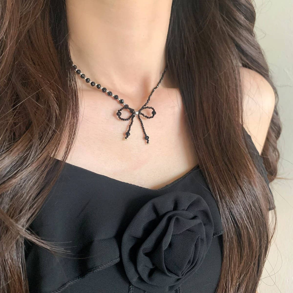 VERSATILE SWEET AND COOL BOWKNOT CRYSTAL NECKLACE