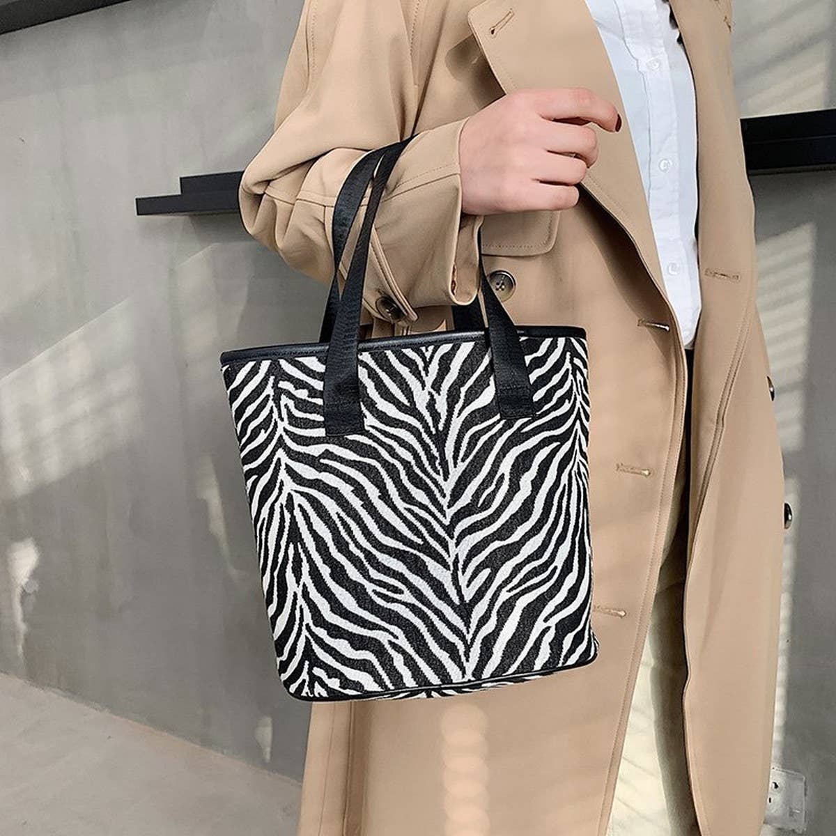 NEW FASHION PORTABLE LARGE CAPACITY COSMETIC BAG_CWAB4484