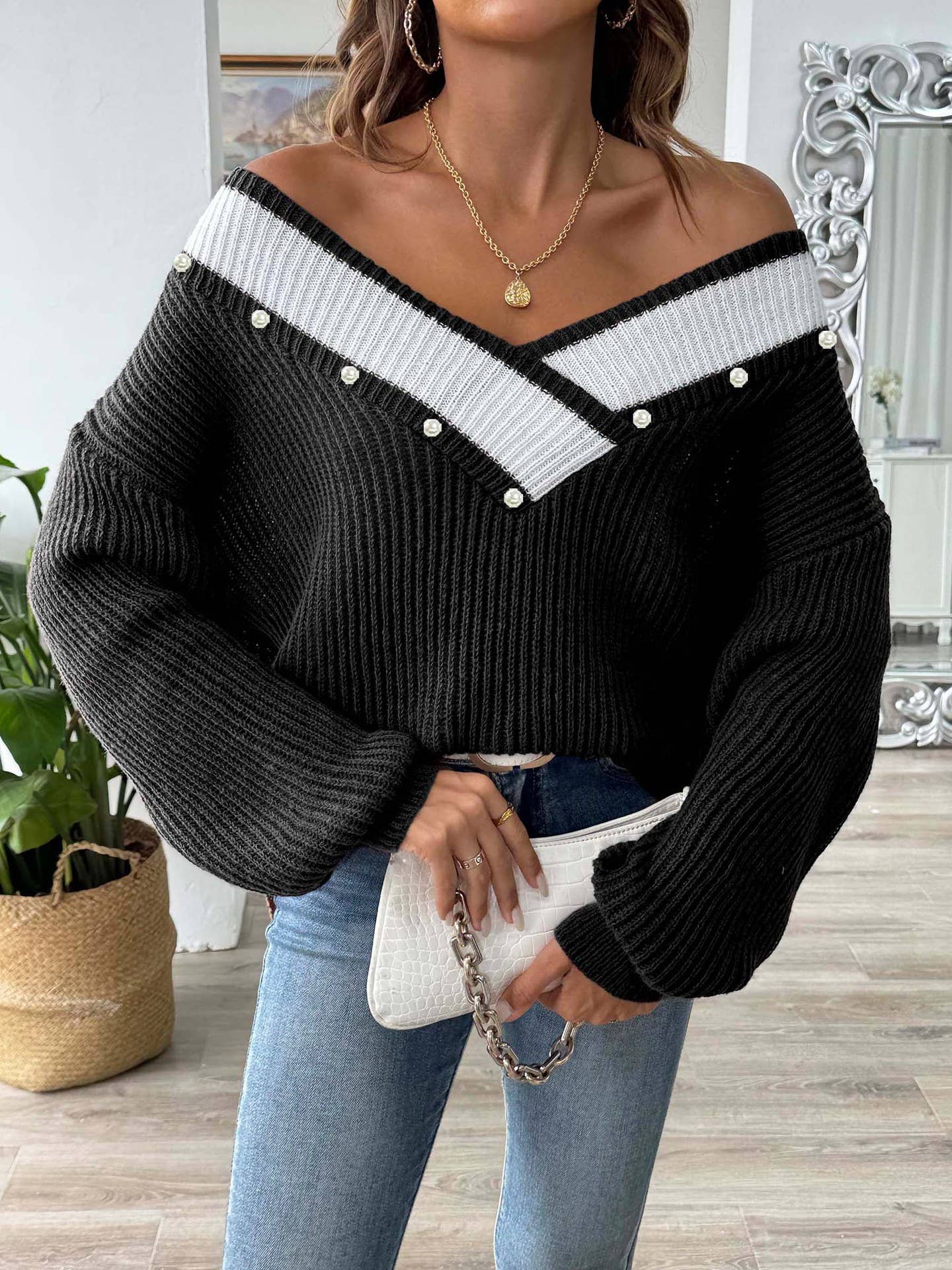 Contrast color v-neck loose sweaters