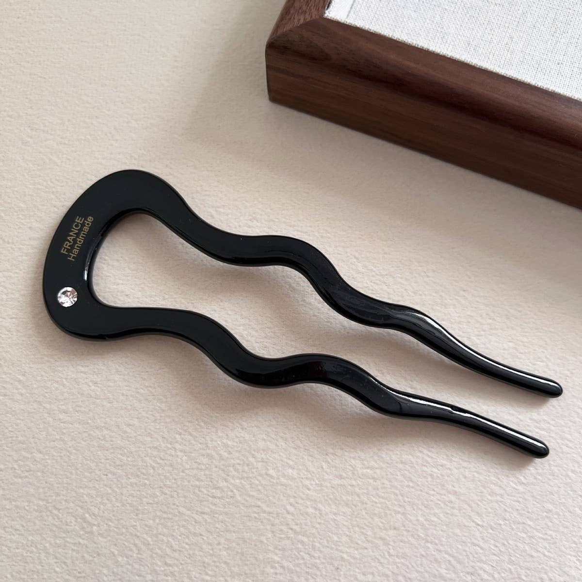 NICHE HIGH-END WAVY RETRO HAIRPIN_CWAHA2694
