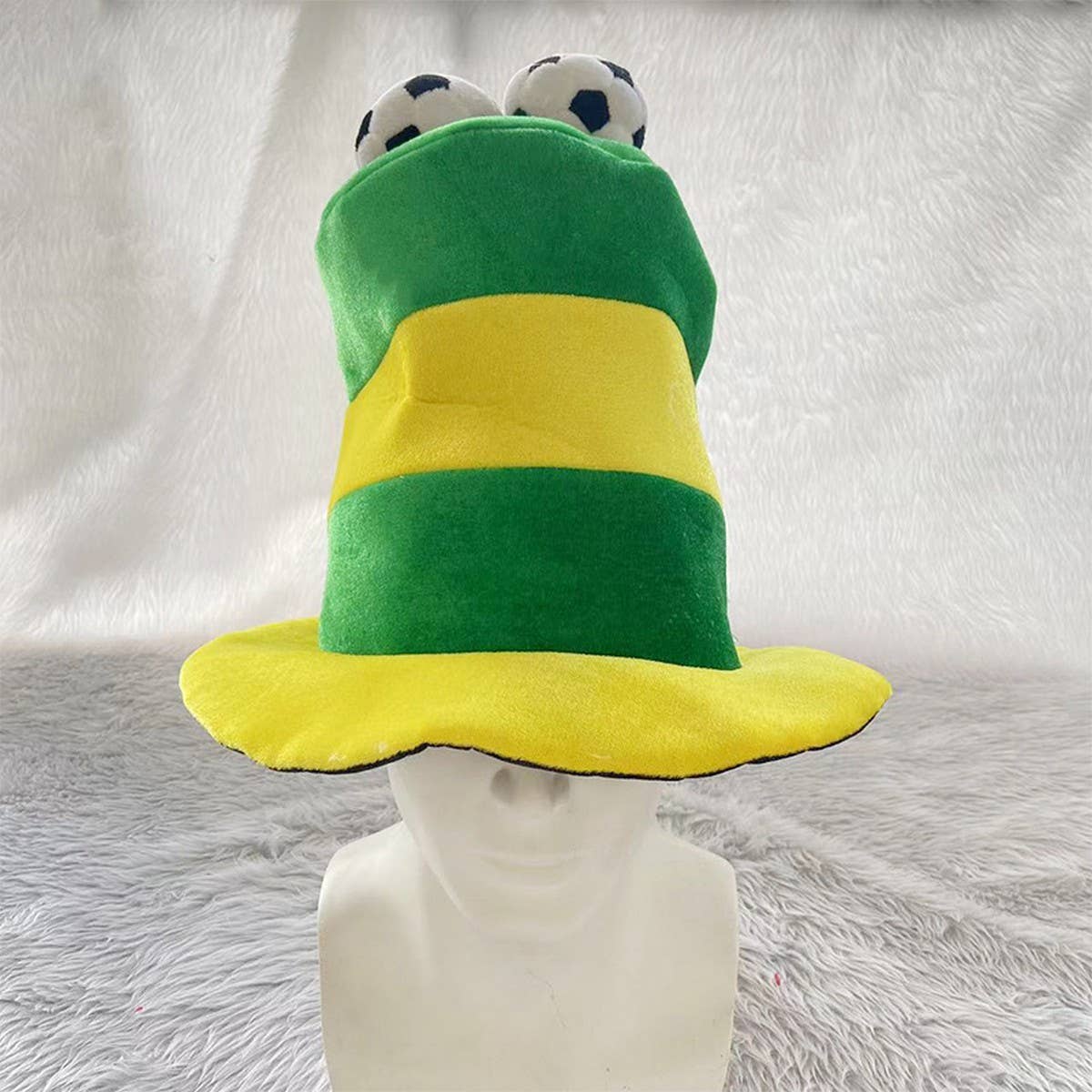 CWAH4059_CARNIVAL FANS HAT SHOW NIGHTCLUB CARNIVAL HAT