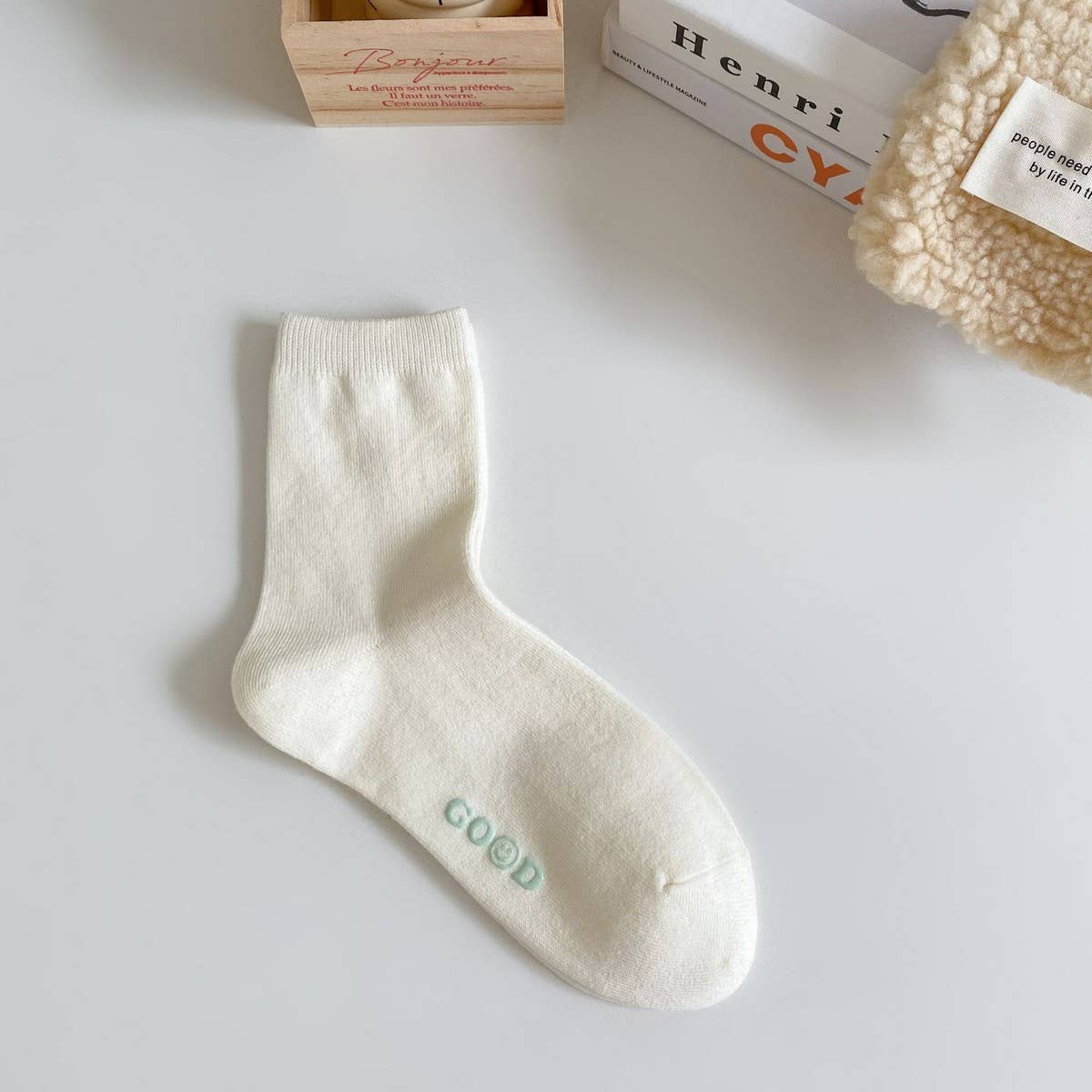 CWMS2515_NEW AUTUMN AND WINTER LETTER SMILEY FACE SOCKS