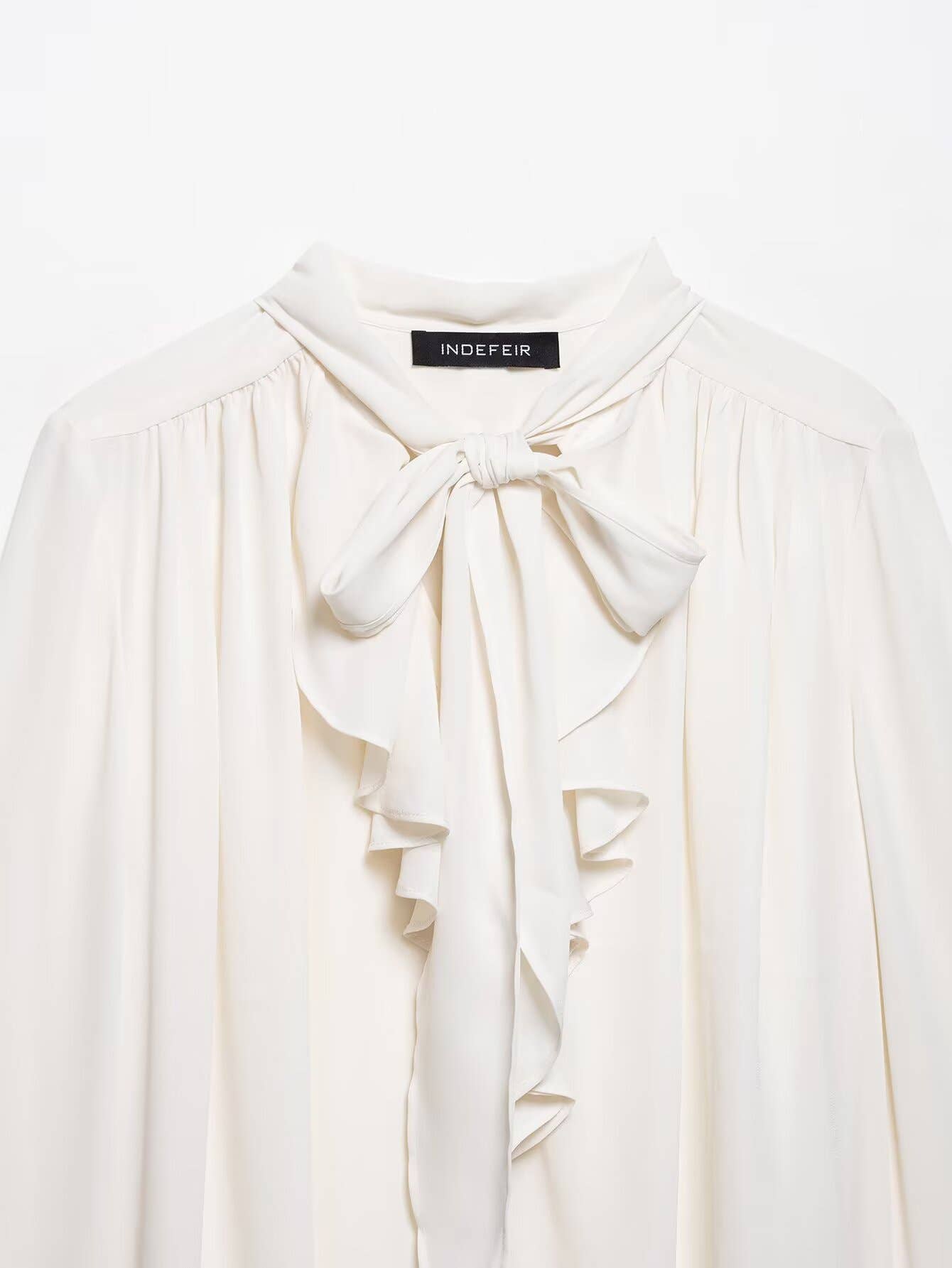 Bowknot is led bat sleeve long sleeve shirts