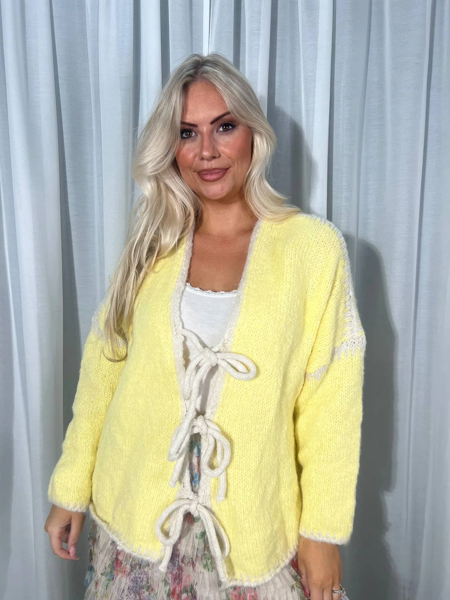 Color-blocking bow knitted cardigan