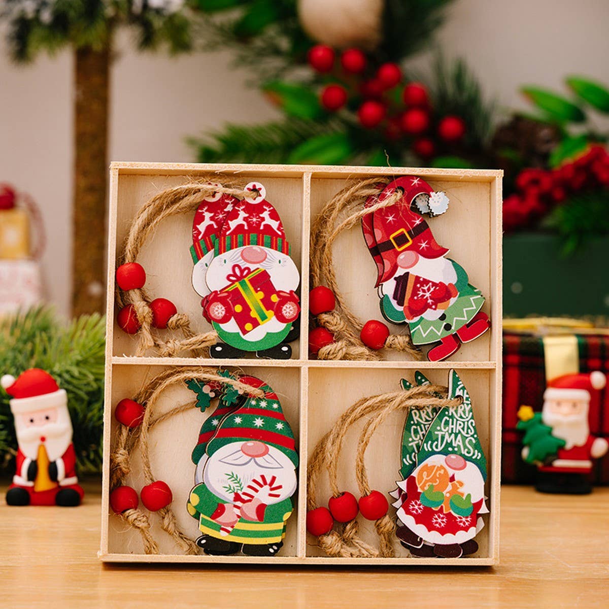CWMM10286_CHRISTMAS WOODEN GNOME SNOWMAN ORNAMENTS SET