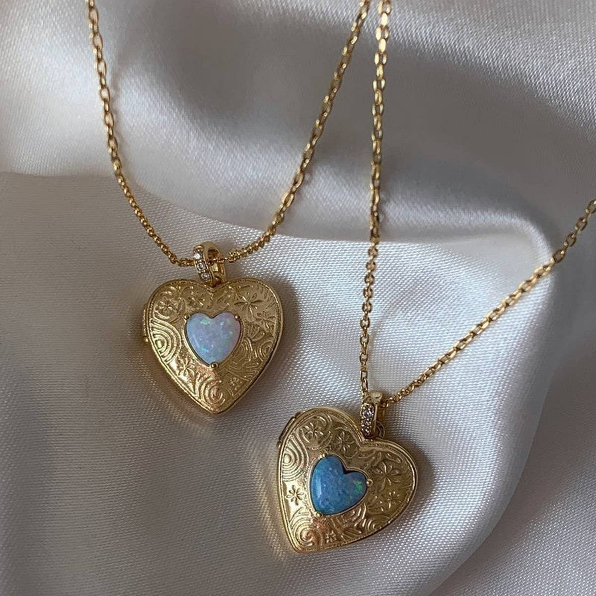 NICHE DESIGN LOVE PENDANT NECKLACE FOR WOMEN_CWMM3776