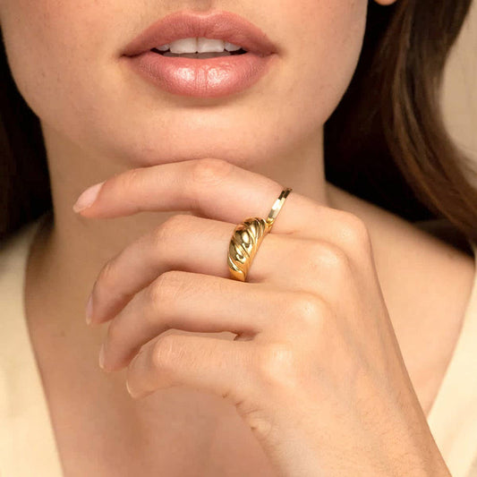 CROISSANT COOL RETRO SIMPLE RING