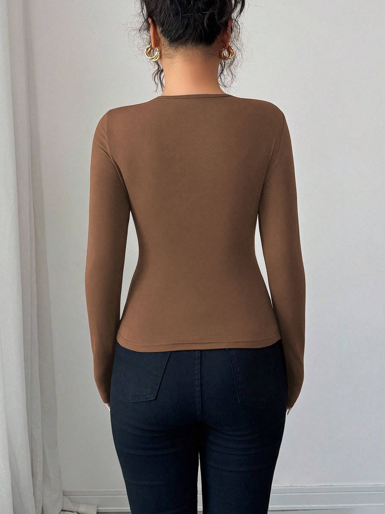 Design sense hollowed-out full-shoulder T-shirt