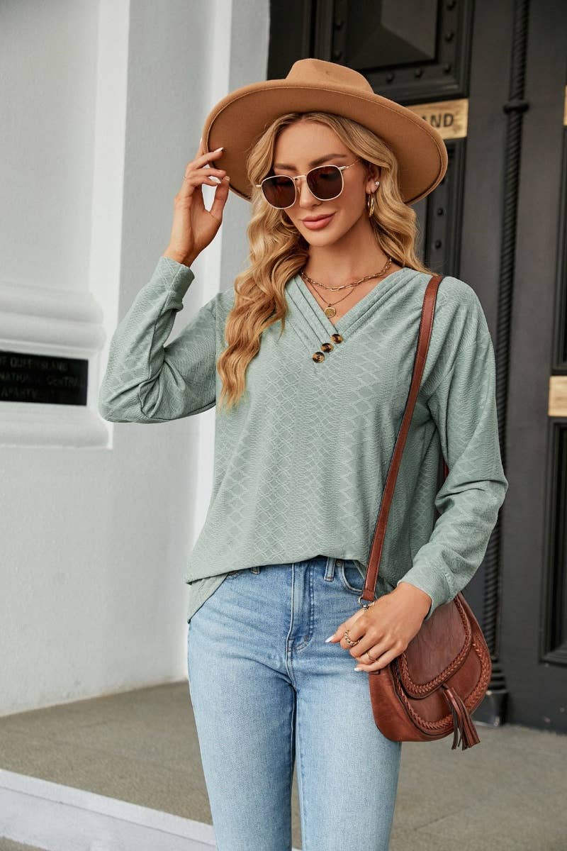 CWTBLL2802_FALL V-NECK BUTTON-UP LONG-SLEEVED TOP