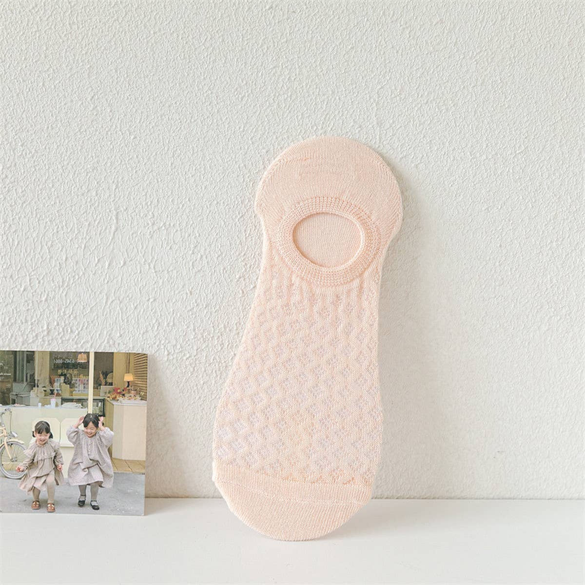 WOMEN LIGHT NON-SLIP NON-FALLING INVISIBLE SOCKS