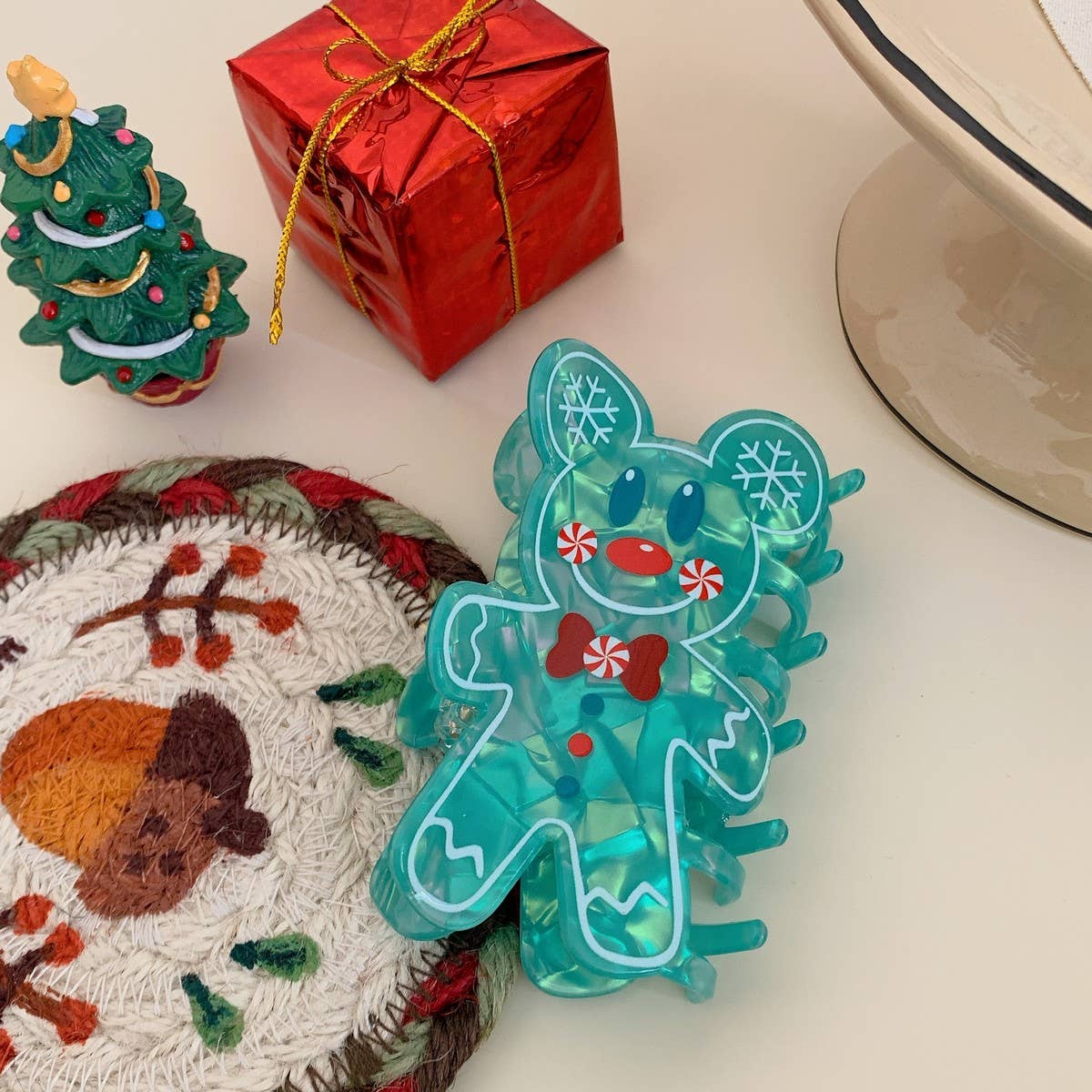 CWAHA07724_CHRISTMAS GINGERBREAD SANTA REINDEER HAIR CLAW