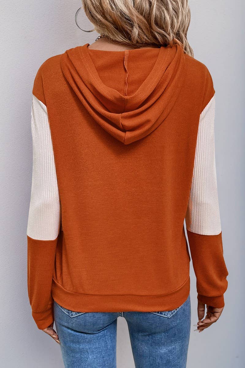 CWOHOL0781_KNITTED CONTRAST COLOR PANEL HOODED SWEATSHIRT