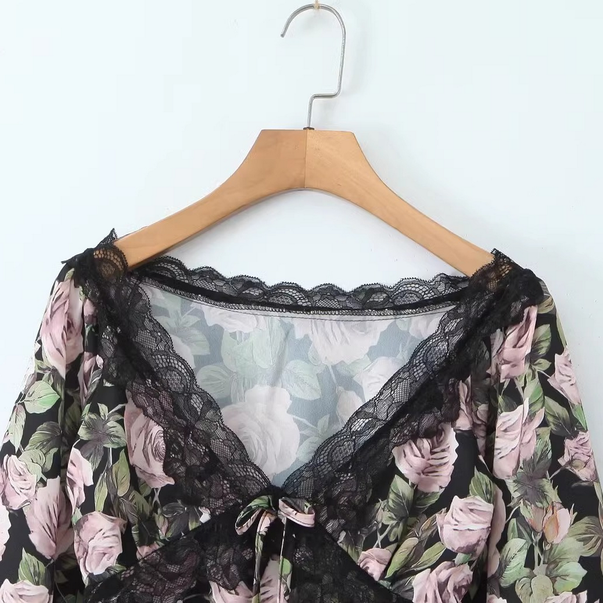 Lace Rose Print Long Sleeve Top ? French Style