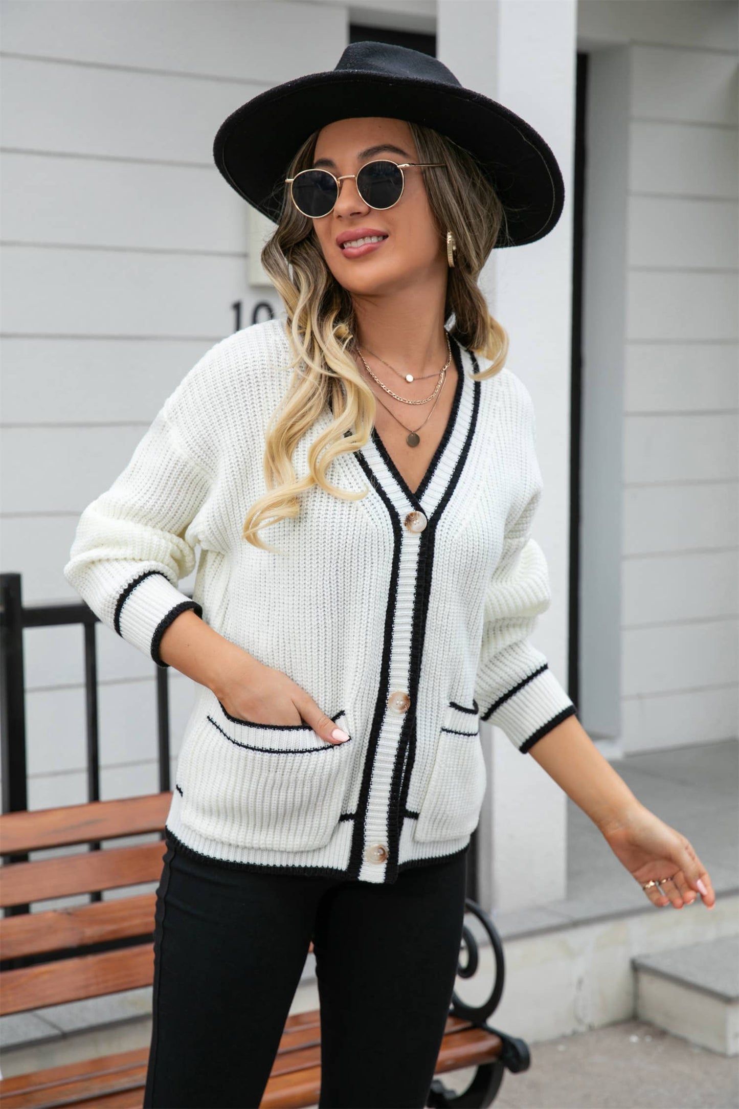 Color matching pocket coat V-neck sweater coat