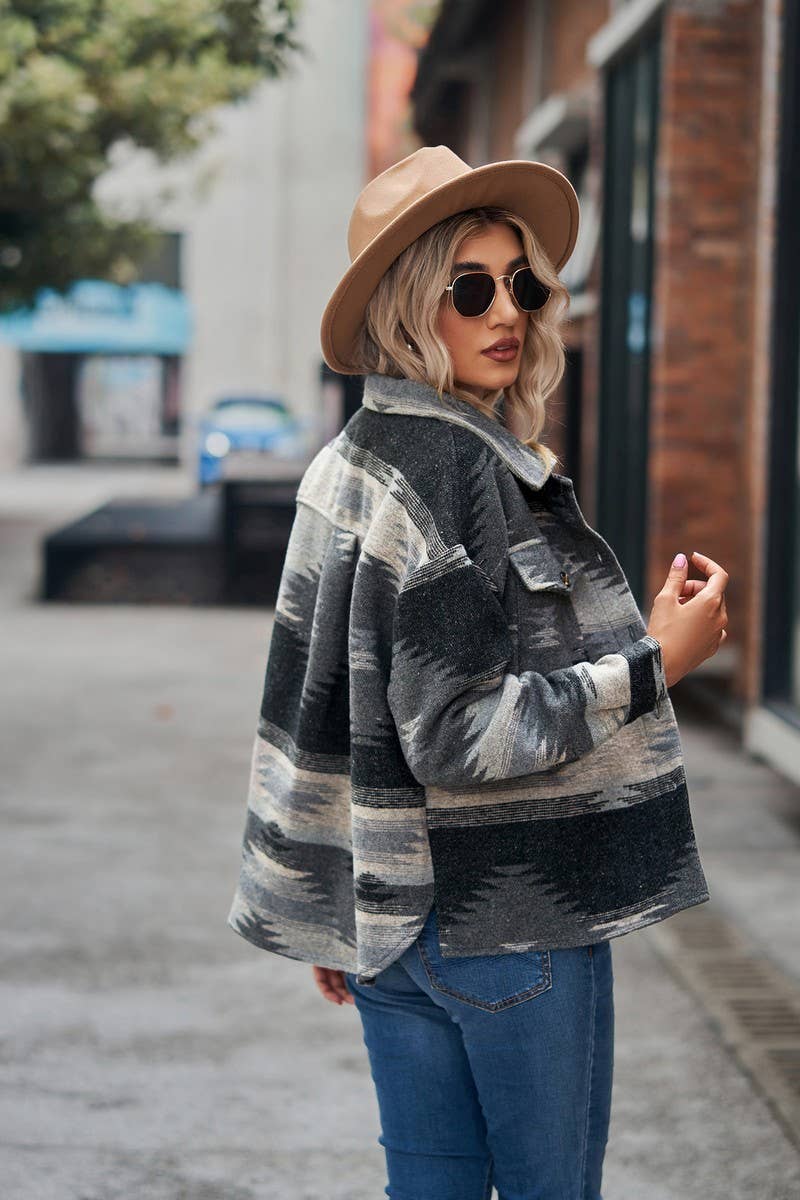 CWOCO0886_GEOMETRIC CROPPED LAPEL POCKET BUTTON COATS