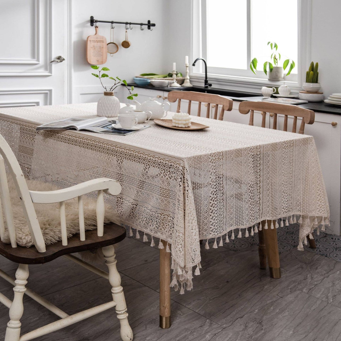CROCHET HOLLOW TABLECLOTHS WITH TASSELS