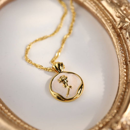 STAINLESS STEEL VINTAGE ROSE PENDANT NECKLACE_CWMM3840