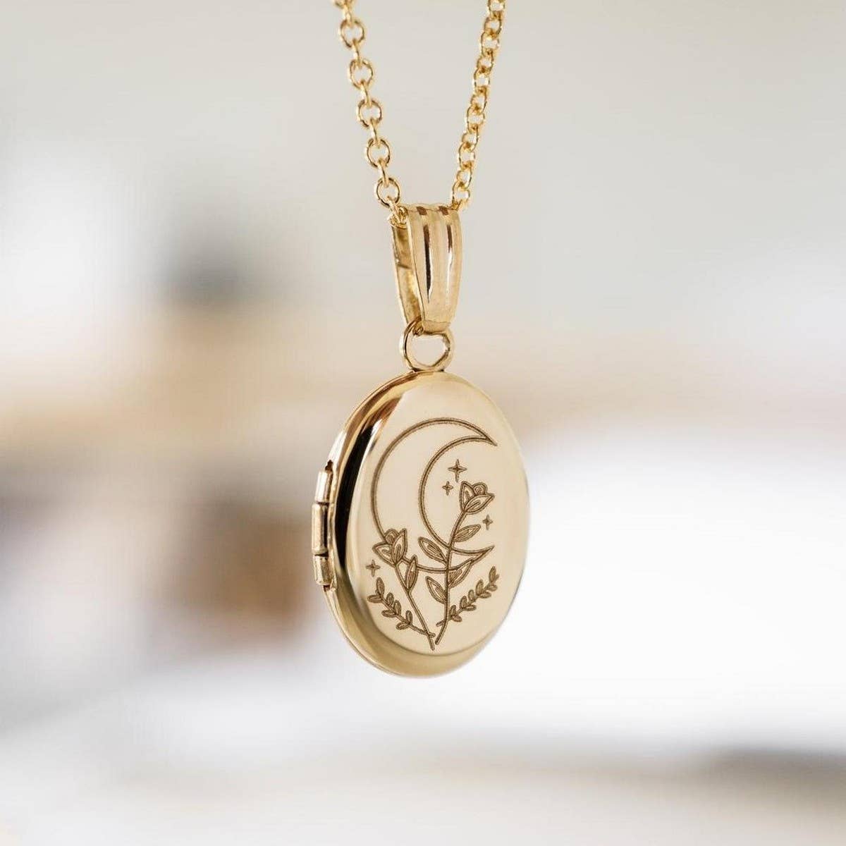 Devil's Eye Openable Photo Album Necklace