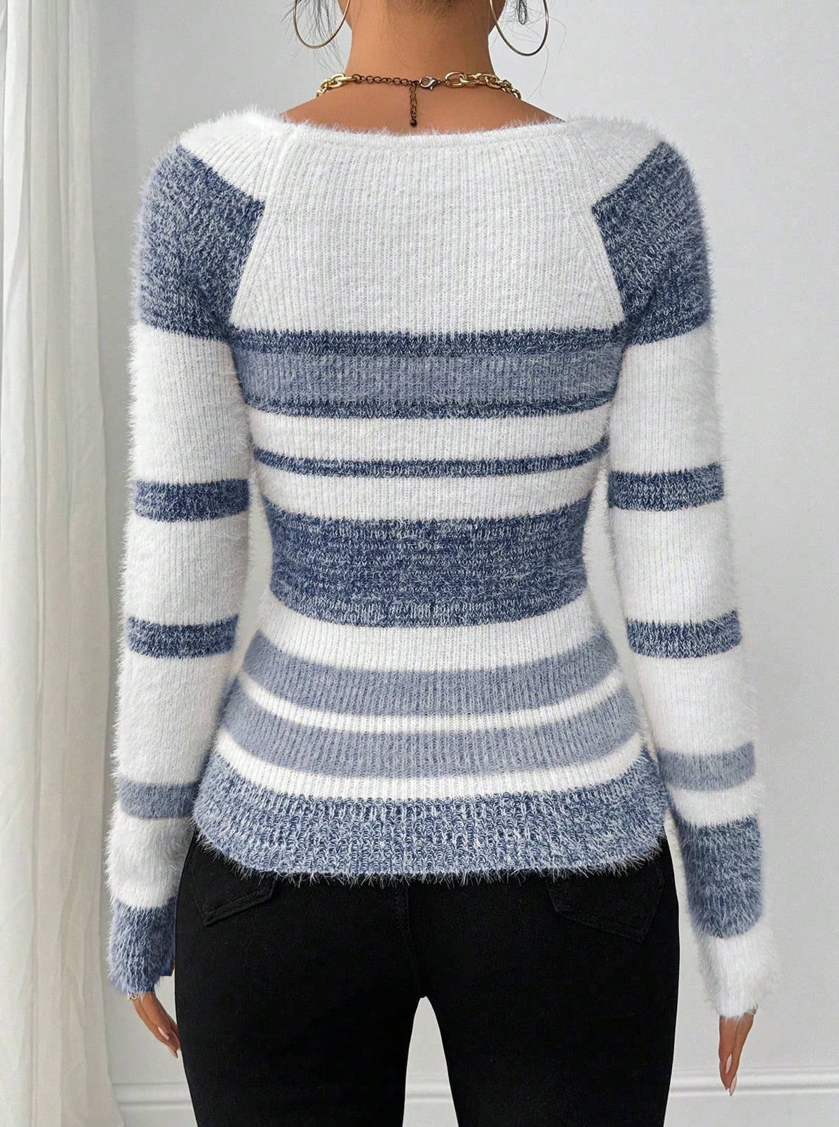 Contrast color design sense knit sweater