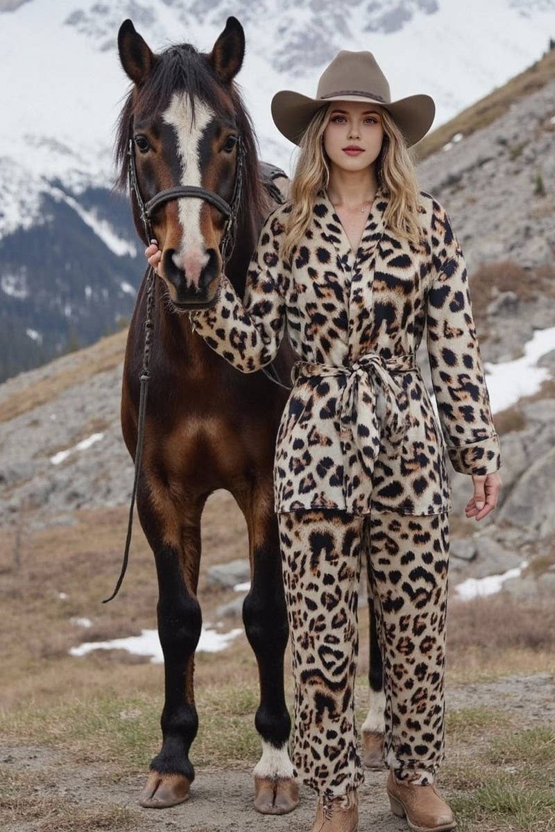 CWSPJ0420_FAUX SILK LEOPARD PRINT LACE-UP PAJAMA SET