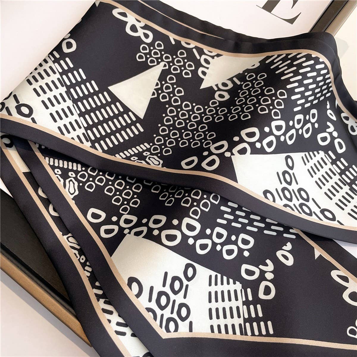 THIN AND NARROW FASHION DECORATIVE SILK HEADSCARF