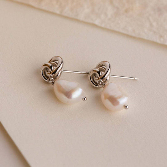 Versatile Pearl Earrings Sweet Geometric Design