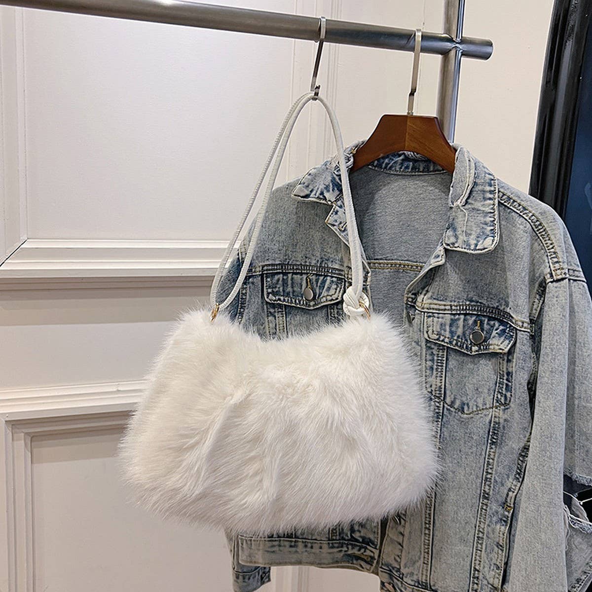 WINTER FASHION ALL-MATCH SINGLE SHOULDER PLUSH BAG_CWAB3914