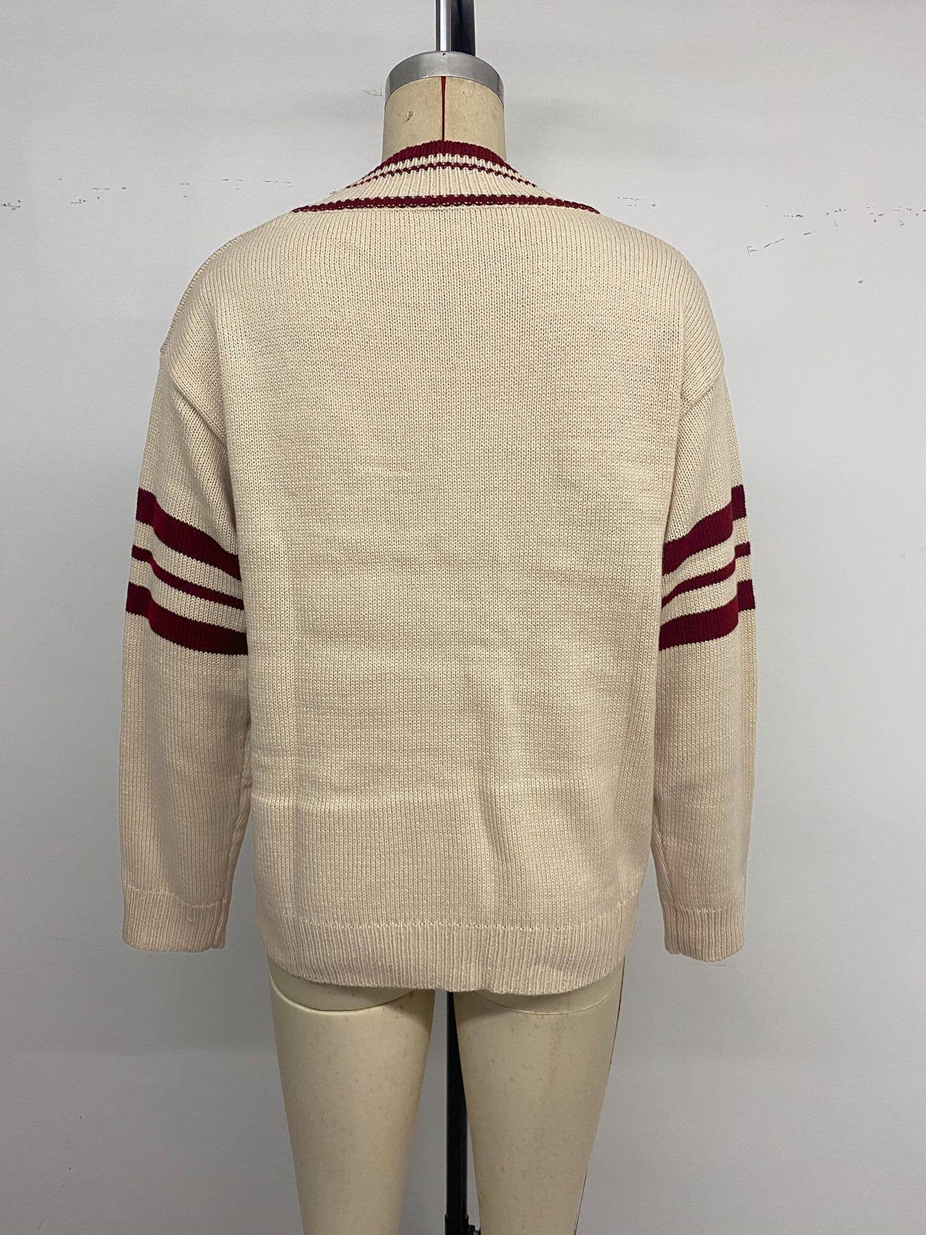 College wind long-sleeved striped v-neck sweater