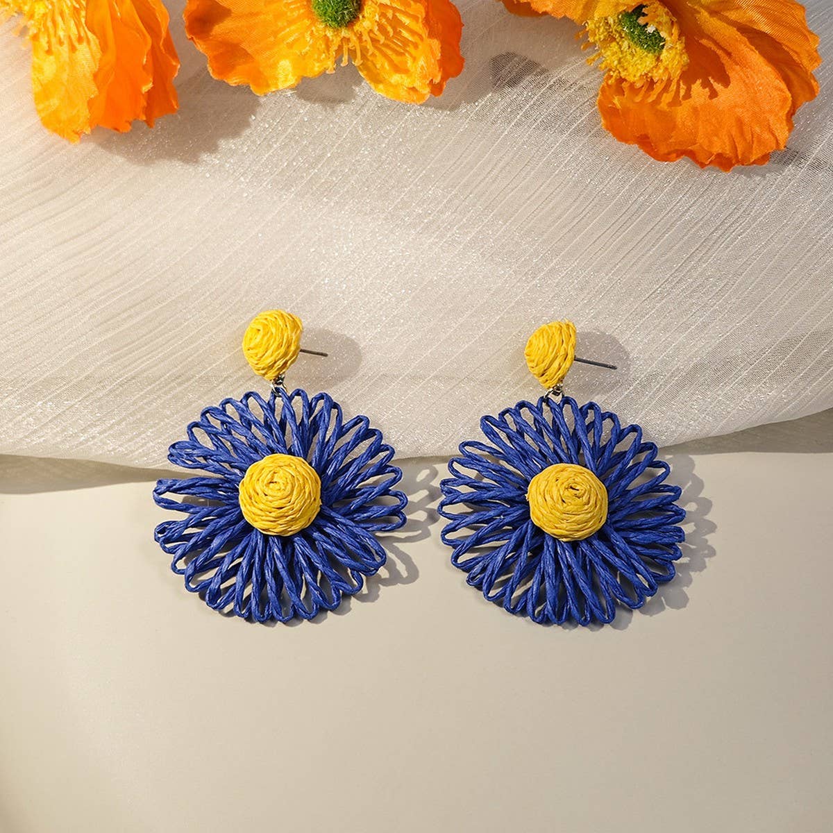 HAND-WOVEN CONTRASTING FLOWER EARRINGS