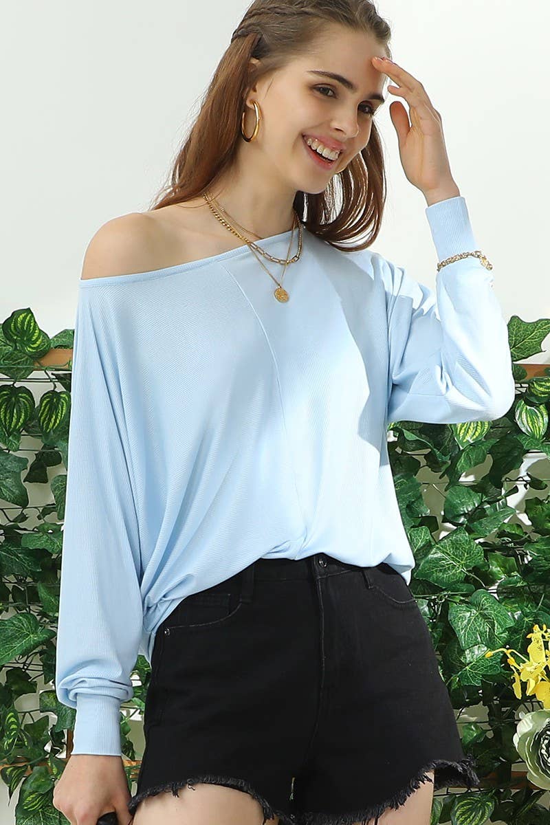 CWTTL1506_ROUND NECK BATWING SLEEVE TOP