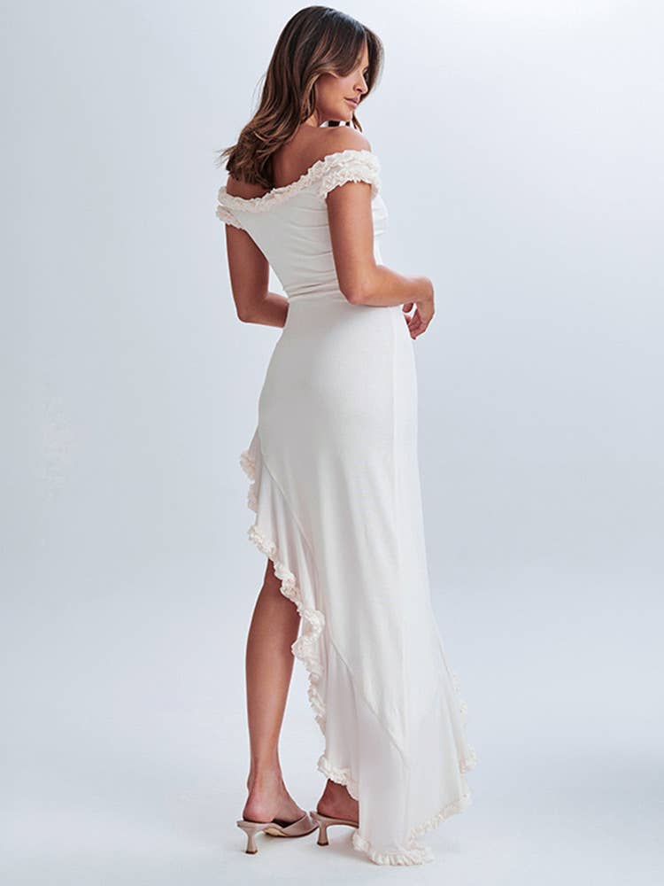 Fashionable figure-hugging one-shoulder dress