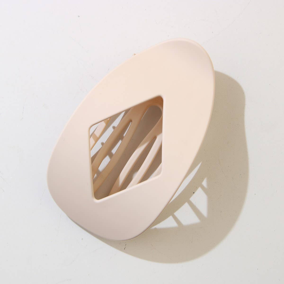 CWAHA07408_LEOPARD PRINT FLAT HAIR CLIP STYLISH GEOMETRIC