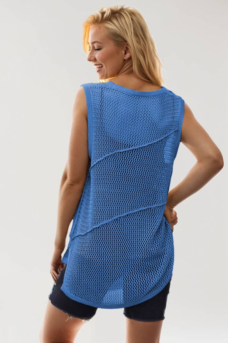 CWTBLSL0297_CUT-OUT SLEEVELESS KNIT CREW NECK TOP