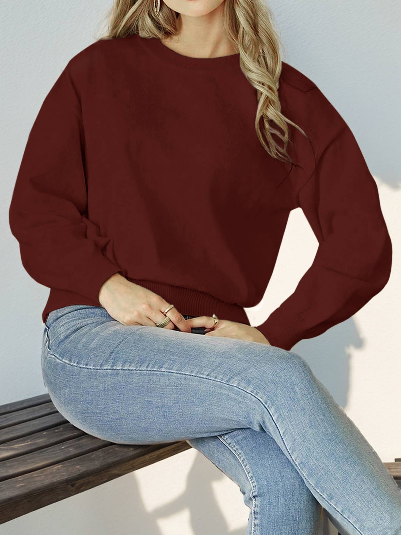 CREW-NECK LONG-SLEEVED SOLID COLOR SWEATER