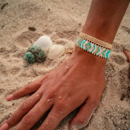 RICE BEAD HAND-WOVEN BEADED BRACELET