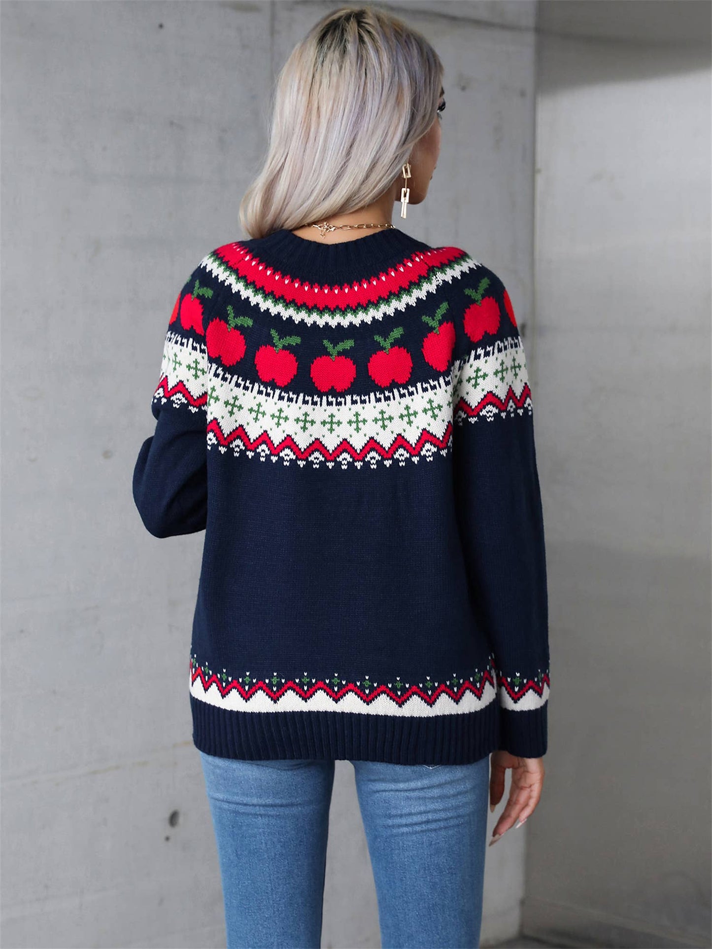 CHRISTMAS JACQUARD CREW-NECK SWEATER