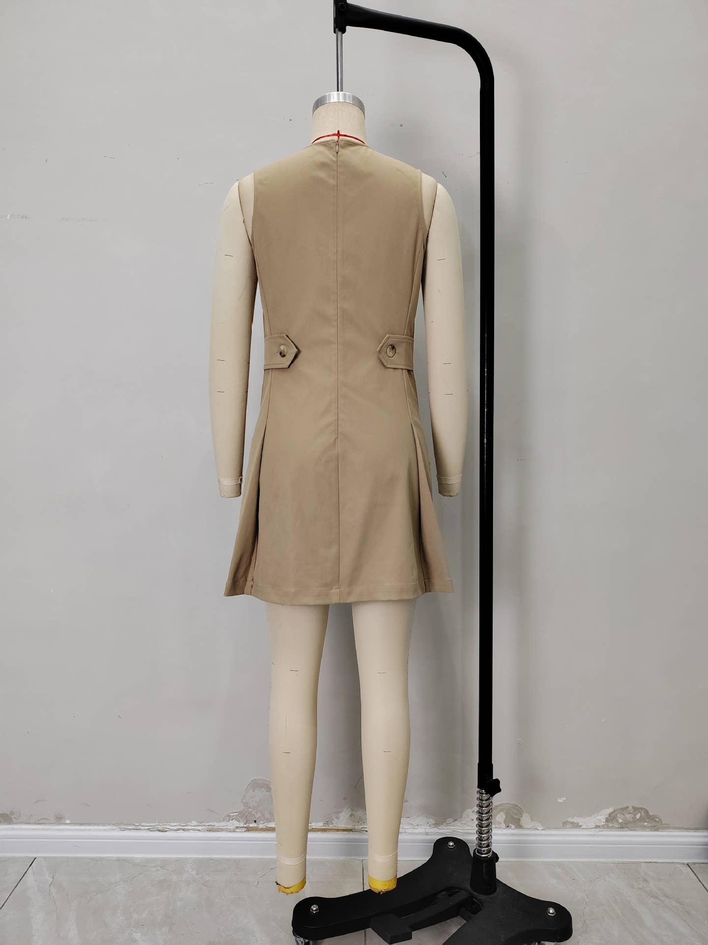 Cross-tied solid-color short dress