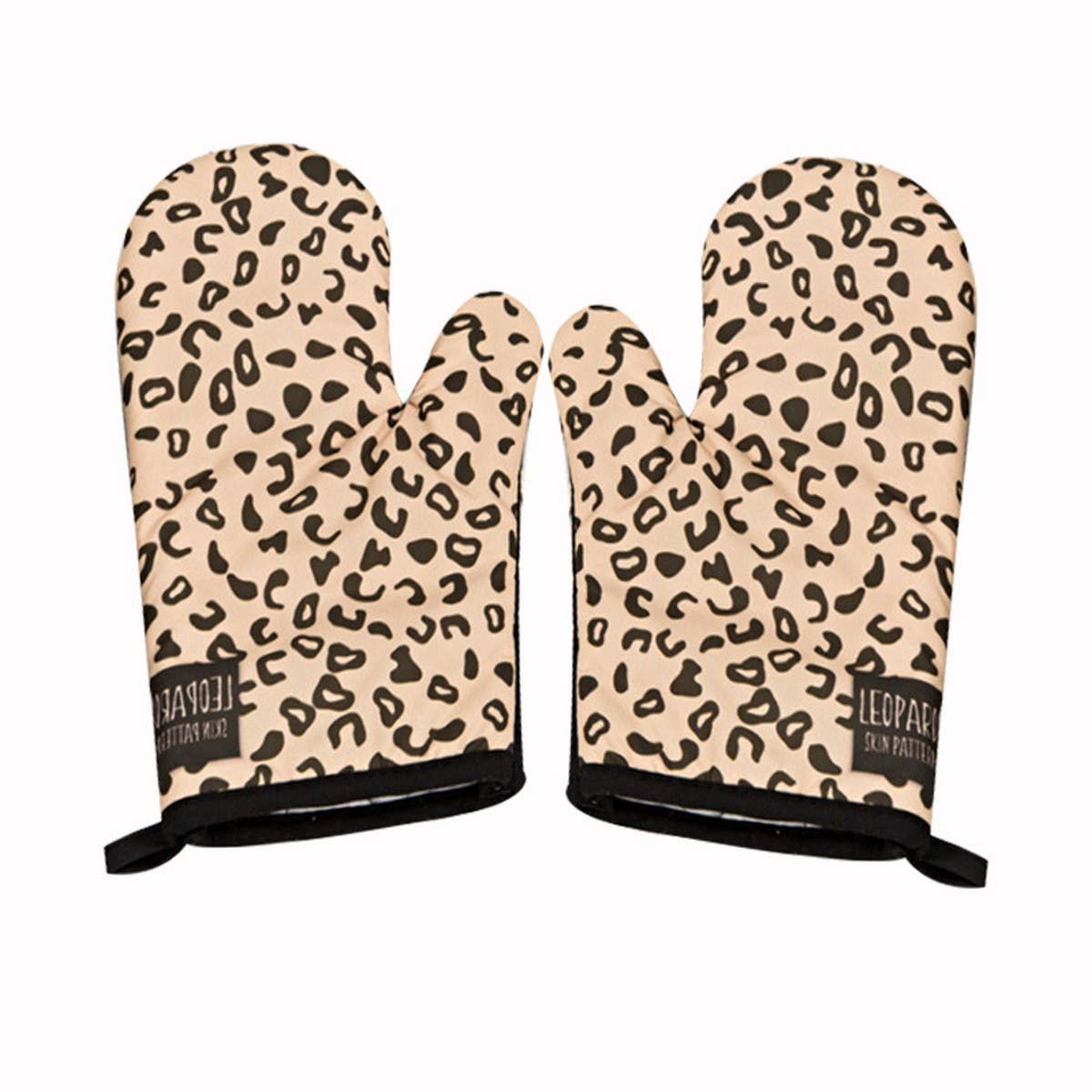A PAIR OF HEAT-RESISTANT BAKING GLOVES_CWMM1452
