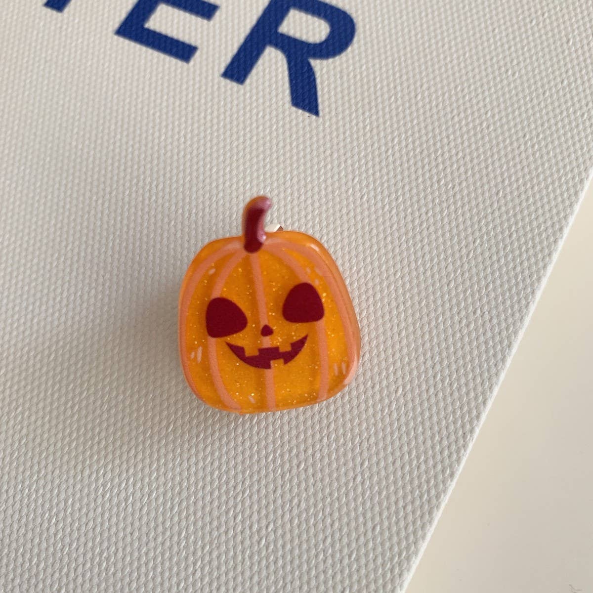 CWAHA07727_HALLOWEEN GHOST PUMPKIN BAT ACRYLIC HAIR CLAW