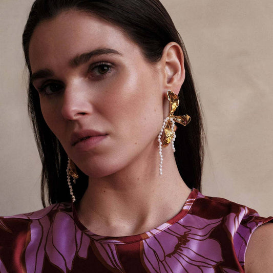 Lrregular Petal Pearl Geometric Earrings