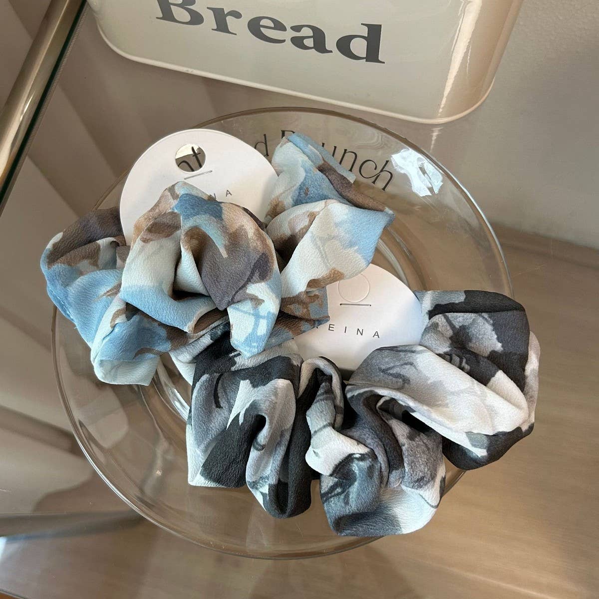 NEW RETRO GENTLE FLOWER HAIR SCRUNCHIES_CWAHA1742
