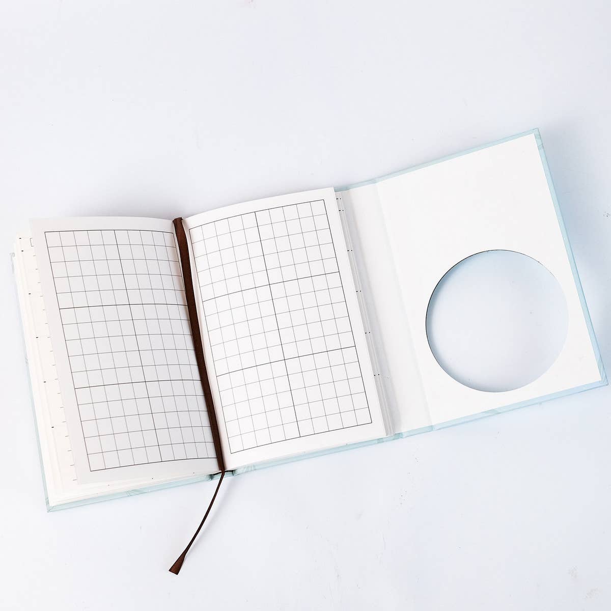 PORTABLE TRI-FOLD MAGNETIC BUCKLE NOTEBOOK_CWMM1854