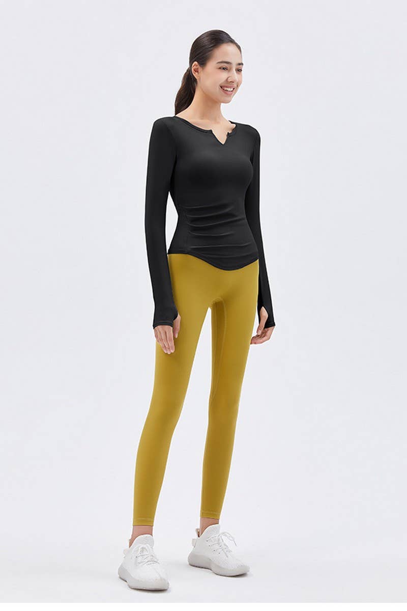 CWTBLL2938_V-NECK NUDE SPORTS TOP WITH CHEST PAD