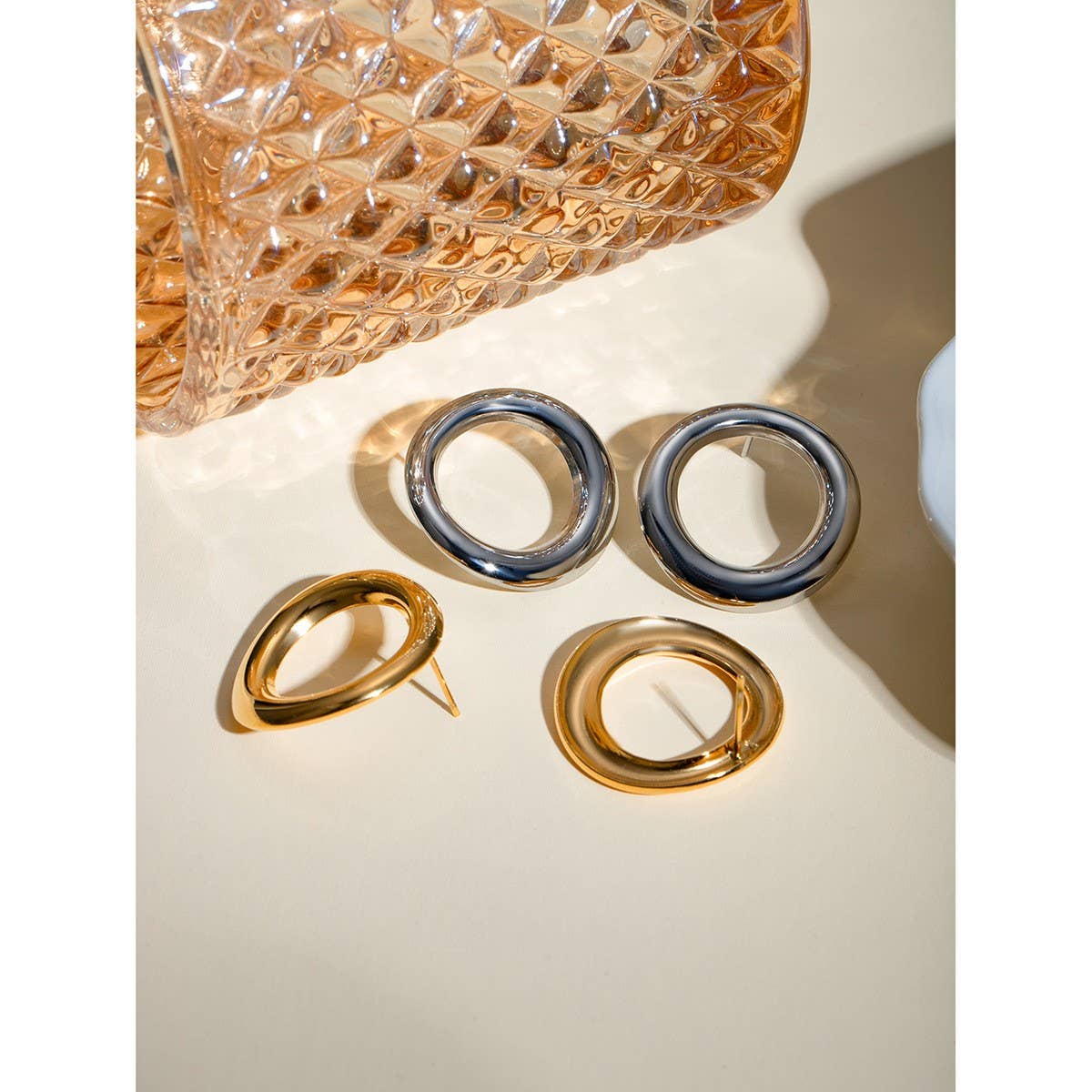 SIMPLE SQUARE ROUND IRREGULAR HOLLOW EARRINGS_CWAJE1780